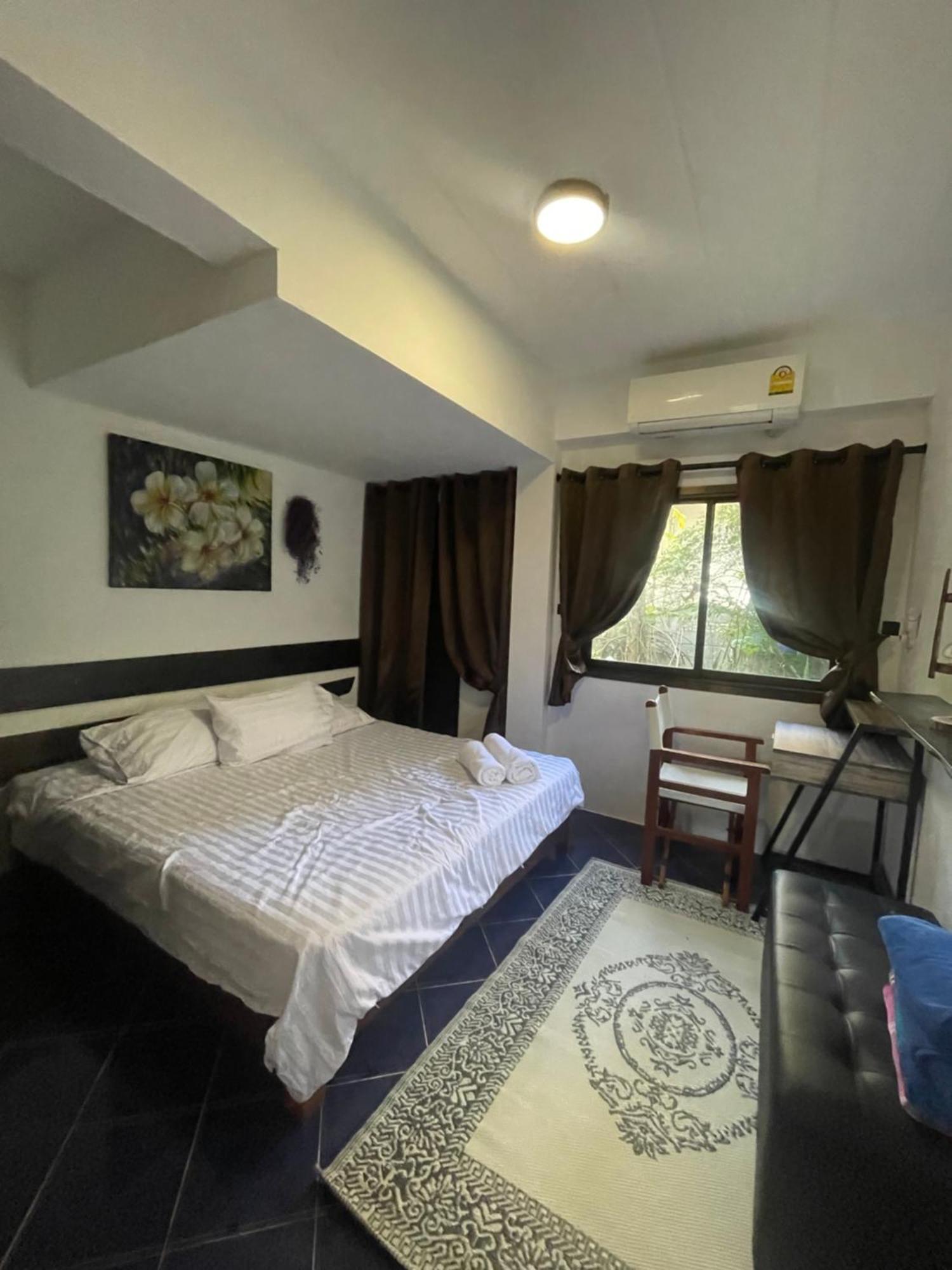 Aisawan Resort Villa Ban Lum Fuang Extérieur photo